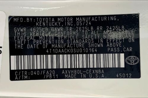 2025 TOYOTA Camry - Image 2
