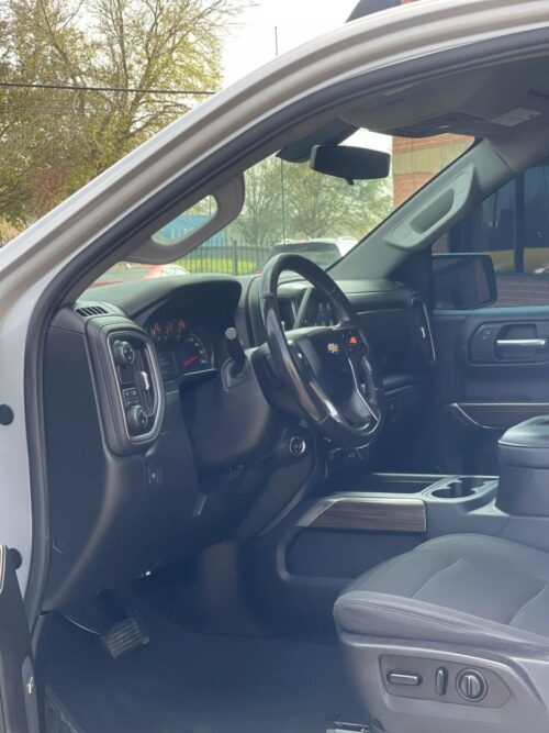 2019 CHEVROLET Silverado - Image 10
