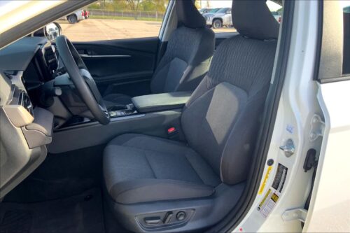 2025 TOYOTA Camry - Image 30
