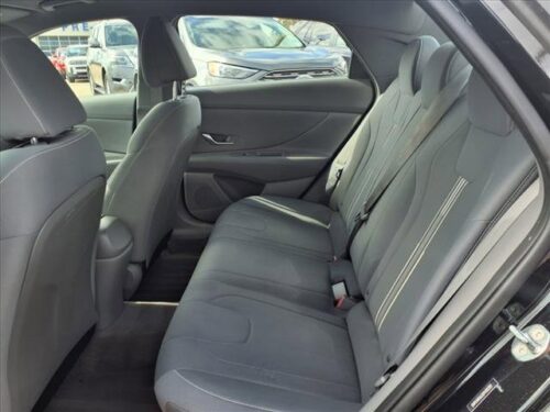 2023 HYUNDAI Elantra - Image 13