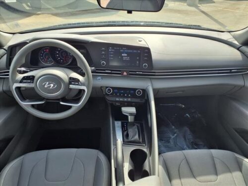 2023 HYUNDAI Elantra - Image 29