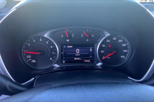 2019 CHEVROLET Equinox - Image 2