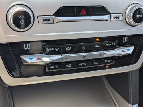 2020 FORD Explorer - Image 10