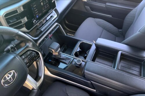 2023 TOYOTA Tundra - Image 22