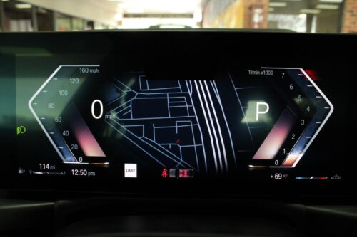 2023 BMW 3 Series - Image 22