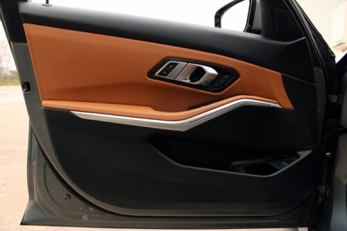 2023 BMW 3 Series - Image 10