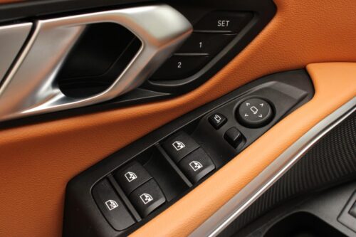 2023 BMW 3 Series - Image 9