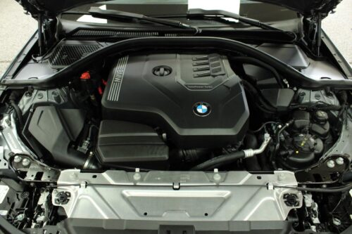 2023 BMW 3 Series - Image 5