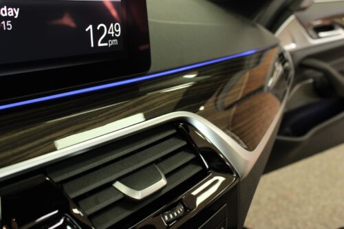 2021 BMW 530i - Image 11