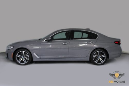 2021 BMW 530i - Image 40