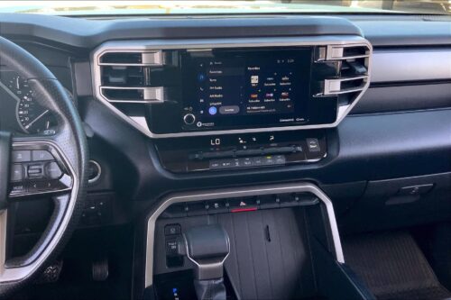 2023 TOYOTA Tundra - Image 31