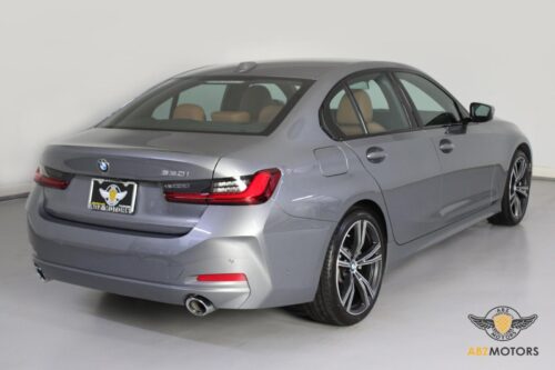 2023 BMW 3 Series - Image 31