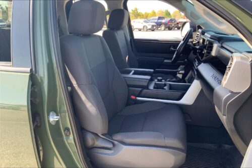 2023 TOYOTA Tundra - Image 29