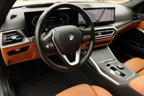 2023 BMW 3 Series - Image 27