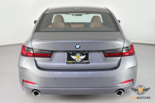 2023 BMW 3 Series - Image 29