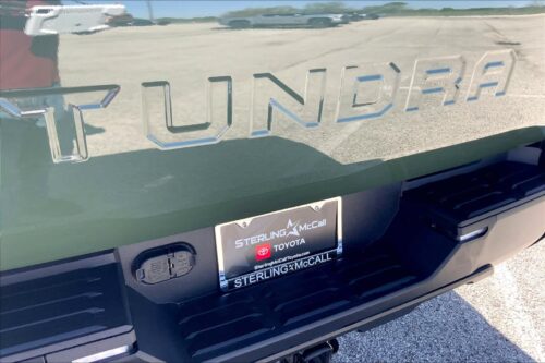 2023 TOYOTA Tundra - Image 28