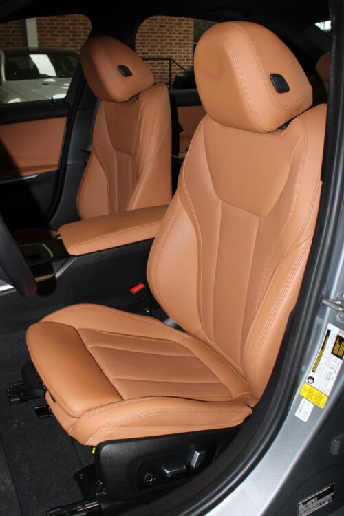 2023 BMW 3 Series - Image 27