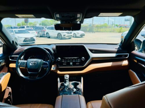 2021 TOYOTA Highlander - Image 7