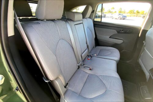 2023 Toyota Highlander - Image 19