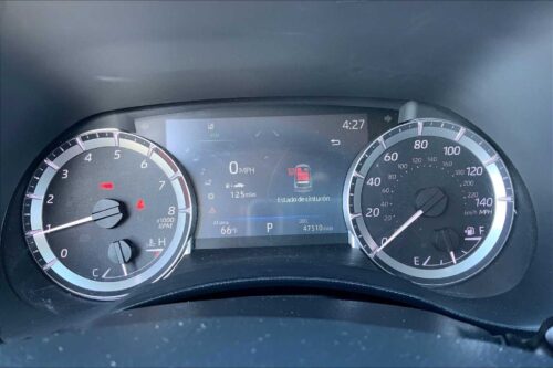 2023 Toyota Highlander - Image 13