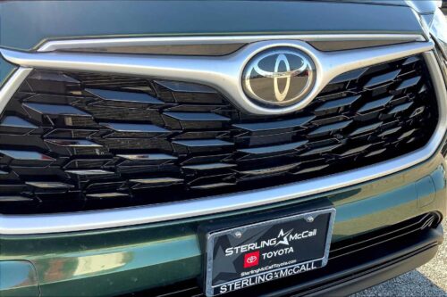 2023 Toyota Highlander - Image 9