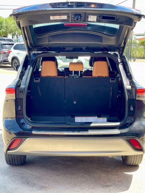 2021 TOYOTA Highlander - Image 13