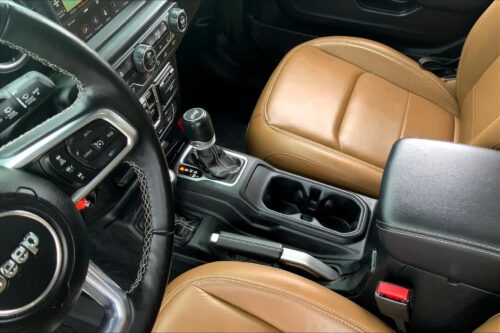2021 JEEP Wrangler - Image 21