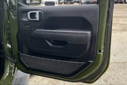 2021 JEEP Wrangler - Image 15