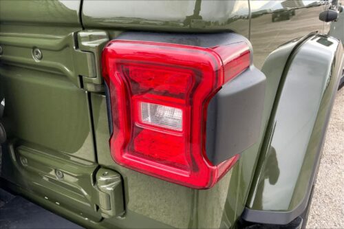 2021 JEEP Wrangler - Image 8