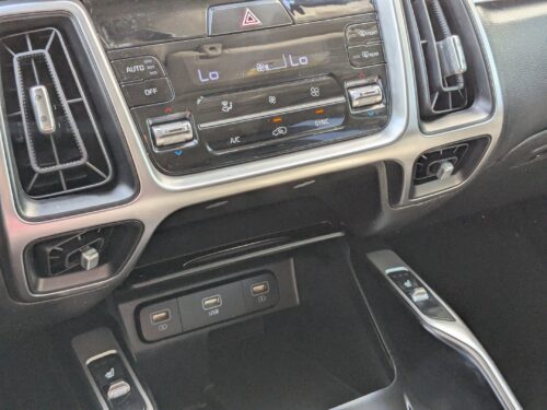 2021 KIA Sorento - Image 13