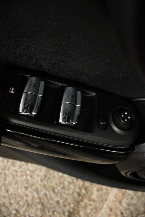 2022 MINI Hardtop - Image 14