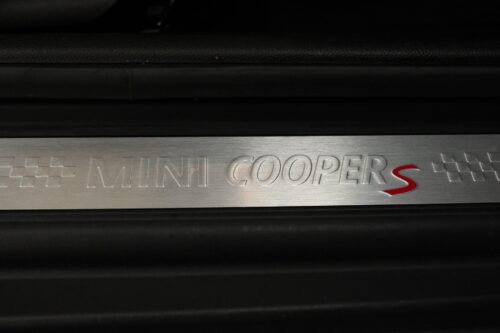 2022 MINI Hardtop - Image 8