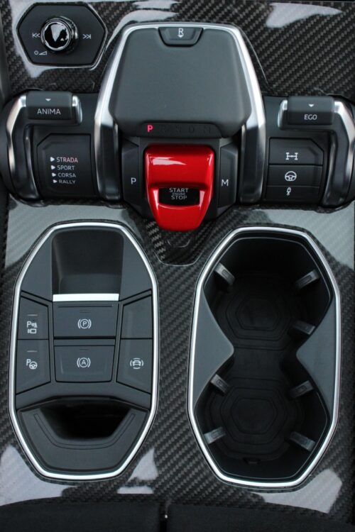 2023 LAMBORGHINI URUS - Image 19
