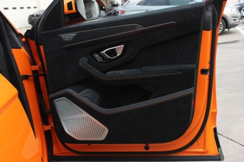 2023 LAMBORGHINI URUS - Image 12