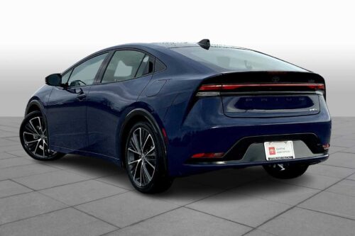 2024 TOYOTA Prius - Image 26
