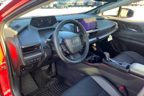 2024 TOYOTA Prius - Image 21