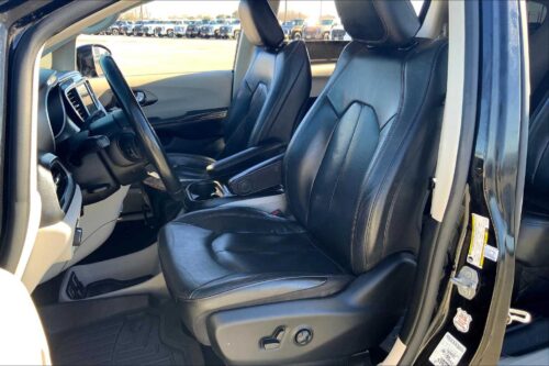 2020 CHRYSLER Pacifica - Image 29