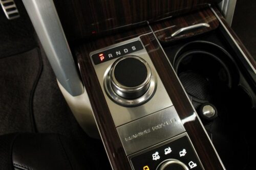 2016 LAND ROVER Range Rover - Image 32