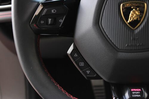 2023 LAMBORGHINI Huracan - Image 9