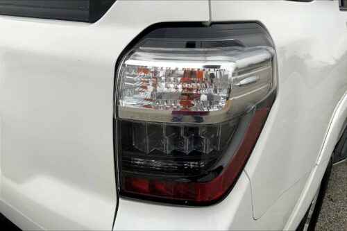 2018 TOYOTA 4-Runner - Image 8