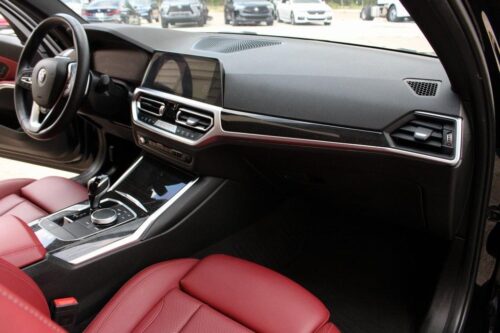 2022 BMW 330i - Image 26