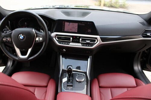 2022 BMW 330i - Image 25