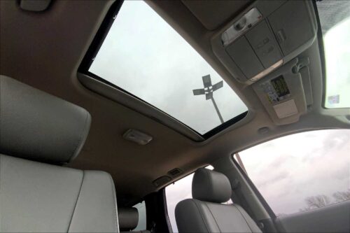 2016 TOYOTA Sequoia - Image 22