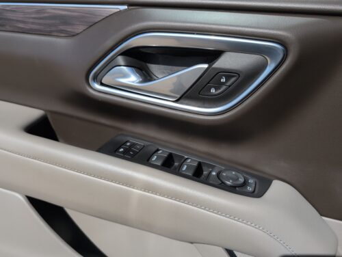 2023 CHEVROLET Suburban - Image 22