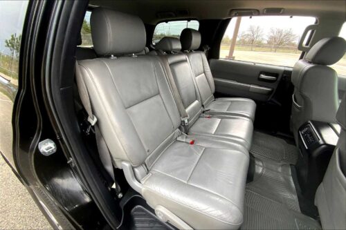2016 TOYOTA Sequoia - Image 19