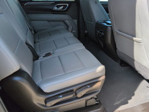 2023 CHEVROLET Suburban - Image 18