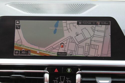 2022 BMW 330i - Image 19
