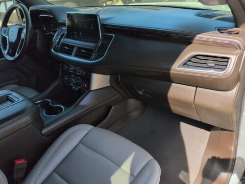 2023 CHEVROLET Suburban - Image 16