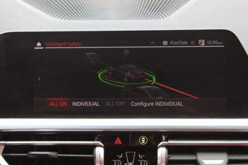2022 BMW 330i - Image 17