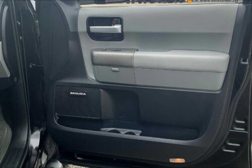 2016 TOYOTA Sequoia - Image 16